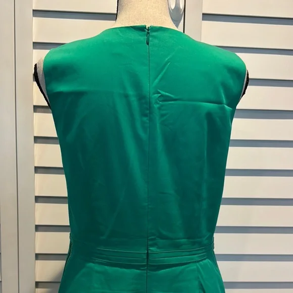 Ann Taylor Pre Owned lined Sleeveless cocktail Dress with side zipper detail. - Picture 5 of 8